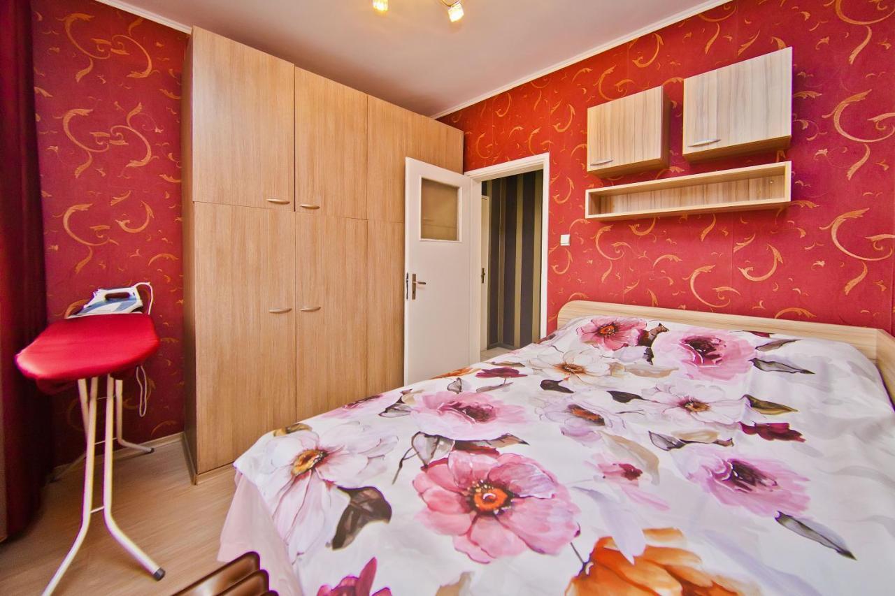 Perla 2-Bdrm In The Heart Of The City Varna Exterior foto